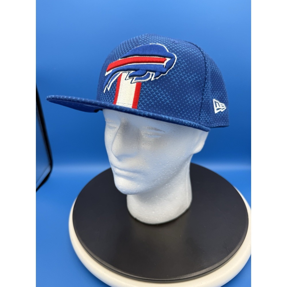 New Era Buffalo Bills 2024 NFL SIDELINE Royal Blue Fitted Hat Size 7 7/8 NEW